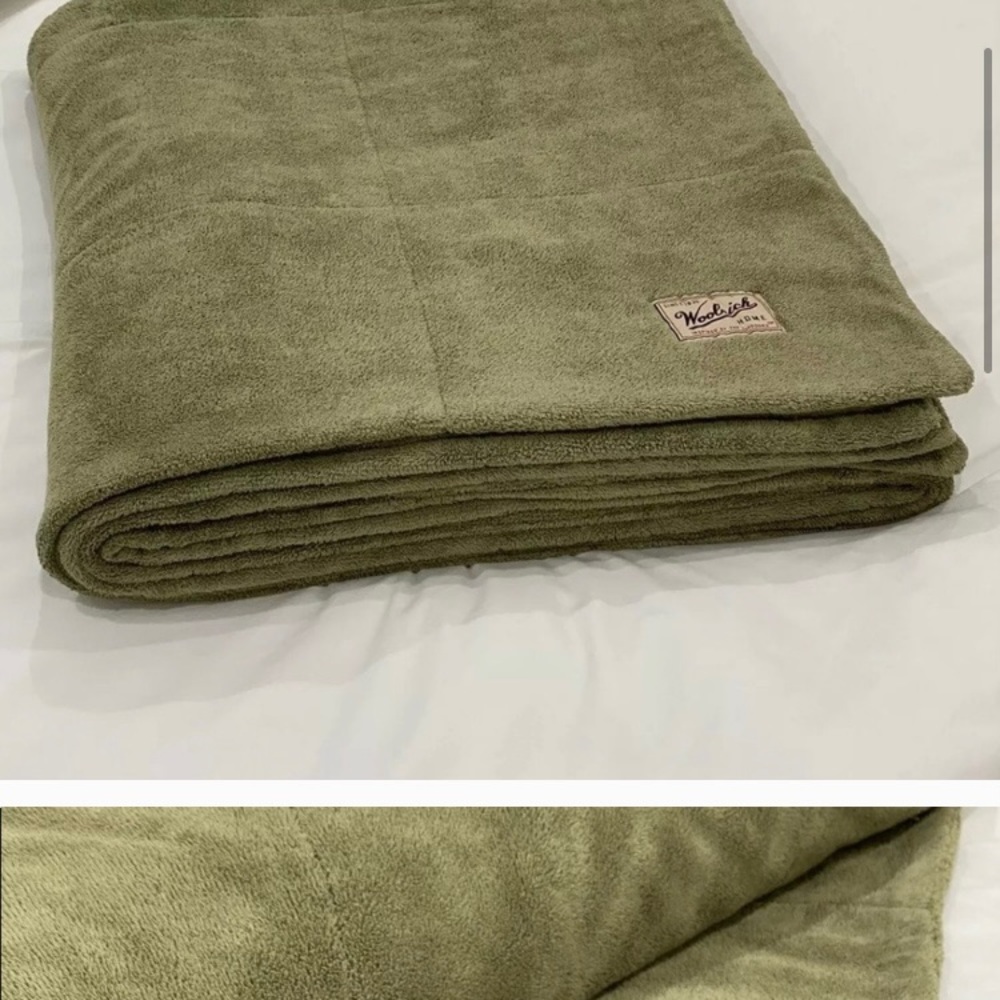 Looking for!!! 2006-07 Woolrich x Target blanket